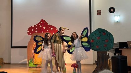 spectacle a l'Univ. Brusov